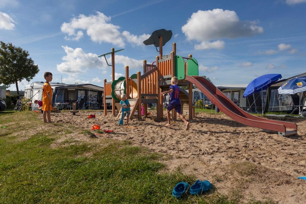 Chalet Op Gezellige Familiecamping Bij Zee Kamperland Exterior foto